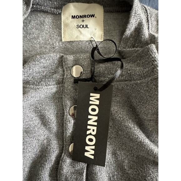 Monrow + Soul Cycle Rainbow Embroidered Crewneck Lightweight Gray Shirt Small - Picture 7 of 9
